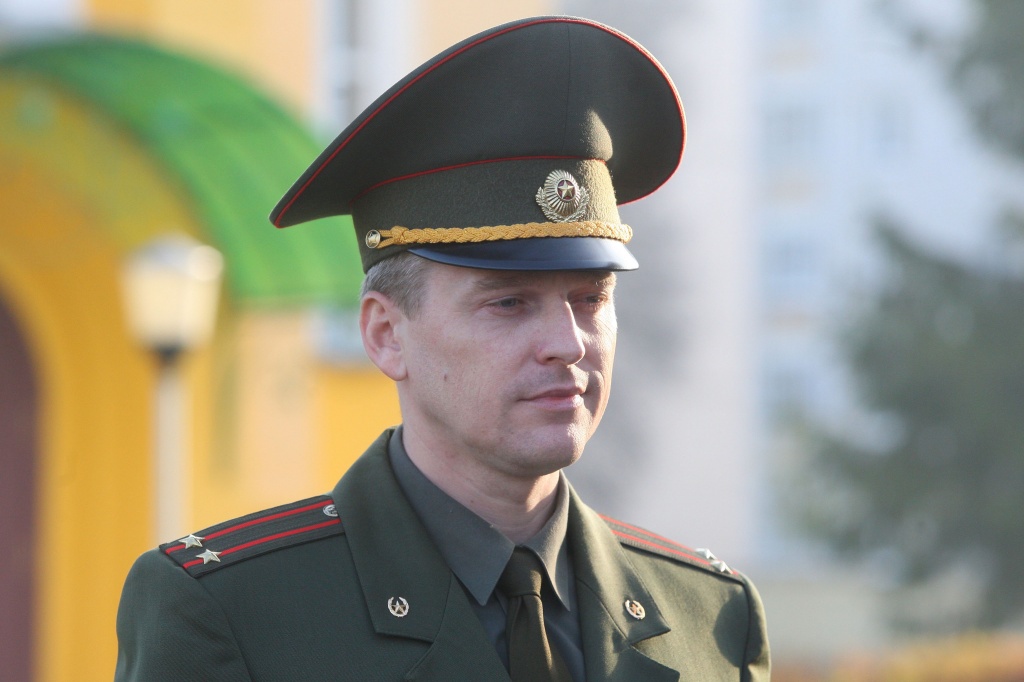 224562-18.JPG