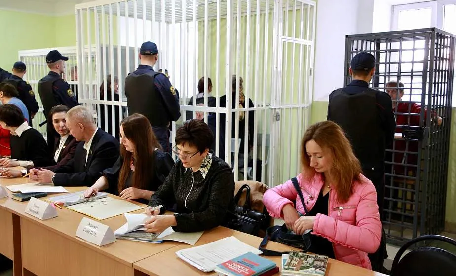 «Я был в шоке». Павел Резанович продолжает давать показания в суде