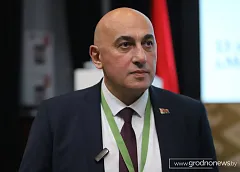 Ваша профессия проявляет особое значение в служении обществу, в преданности своей стране