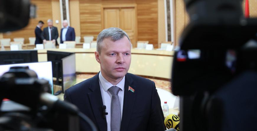 Олег Романов: обсуждение программы партии "Белая Русь" будет широким, массовым и многомерным Олег Романов: обсуждение программы партии "Белая Русь" будет широким, массовым и многомерным