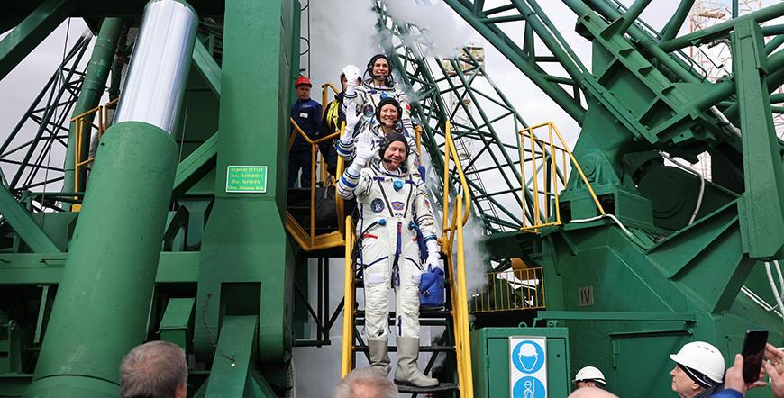 Александр Лукашенко: успешная реализация космических проектов подтверждает имидж Беларуси как высокотехнологичной страны Александр Лукашенко: успешная реализация космических проектов подтверждает имидж Беларуси как высокотехнологичной страны