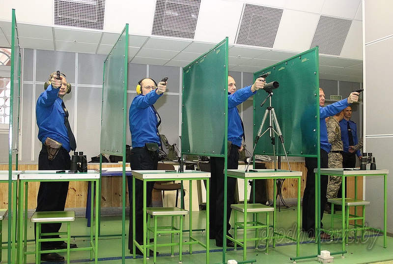 В Гродно прошел первый чемпионат Следственного комитета по служебному многоборью В Гродно прошел первый чемпионат Следственного комитета по служебному многоборью
