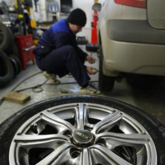 Когда переобувать на зиму автомобиль?