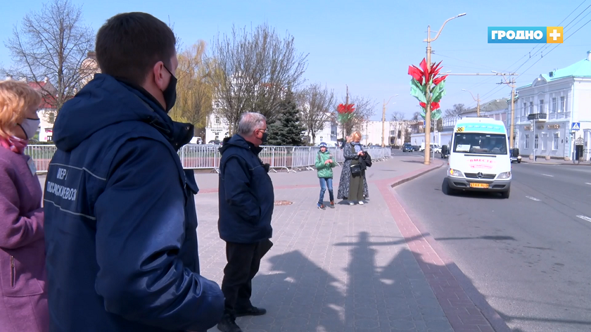 За повторное нарушение – штраф. Врачи-эпидемиологи проверили, как в маршрутках соблюдается масочный режим За повторное нарушение – штраф. Врачи-эпидемиологи проверили, как в маршрутках соблюдается масочный режим