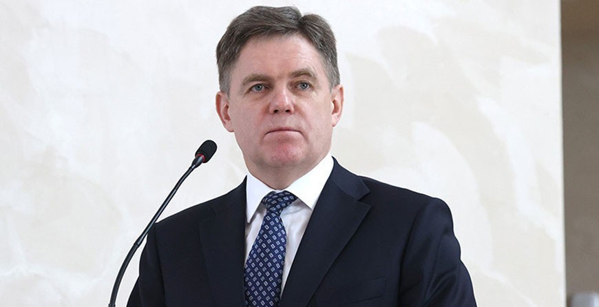 Женщины своим трудом укрепляют единство страны - Игорь Петришенко Женщины своим трудом укрепляют единство страны - Игорь Петришенко