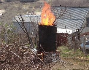 В Гродненском районе женщина получила ожоги от взрыва в металлической бочке В Гродненском районе женщина получила ожоги от взрыва в металлической бочке