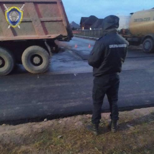 Смертельное ДТП в Ошмянах: МАЗ наехал на дорожного рабочего, мужчина погиб Смертельное ДТП в Ошмянах: МАЗ наехал на дорожного рабочего, мужчина погиб