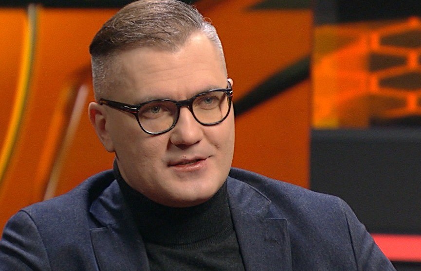 «Большой шаг к национальной идее» – Вадим Гигин о новой Конституции Беларуси (+видео) «Большой шаг к национальной идее» – Вадим Гигин о новой Конституции Беларуси (+видео)