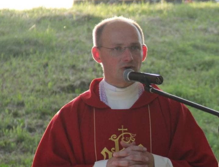Ксёндз Юрый Марціновіч: «Молімся, каб сённяшняя сітуацыя была як найхутчэй вырашана шляхам міру» Ксёндз Юрый Марціновіч: «Молімся, каб сённяшняя сітуацыя была як найхутчэй вырашана шляхам міру»