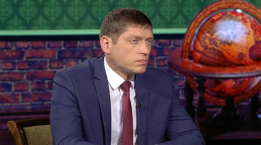 Специально для "ГП" эксперт БИСИ Алексей Авдонин: "Согласование союзных программ – создание экономического базиса, когда мировая экономика находится на спаде" Специально для "ГП" эксперт БИСИ Алексей Авдонин: "Согласование союзных программ – создание экономического базиса, когда мировая экономика находится на спаде"