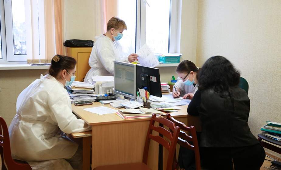  В Лиде начинает работу республиканская программа "Современная медицина в регионы"