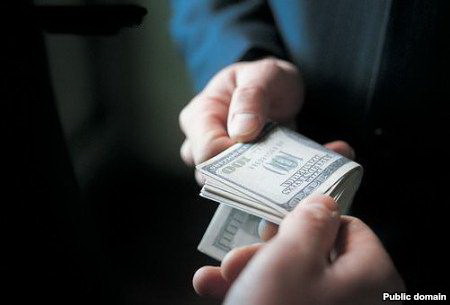 Гражданин Армении обманул знакомых лидчан на три тысячи долларов Гражданин Армении обманул знакомых лидчан на три тысячи долларов