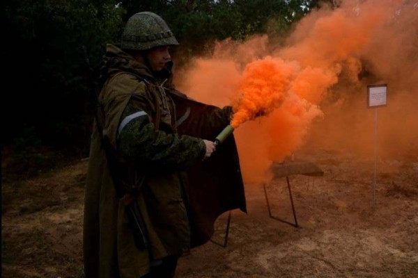 Заслуженные погоны курсантов получили первокурсники военного факультета Купаловского университета 