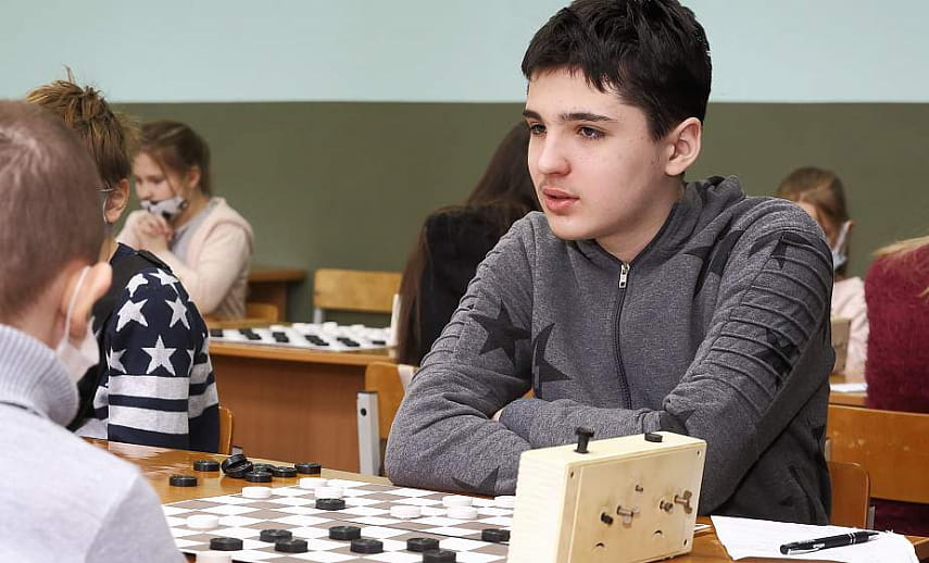13-летний Георгий Выдерко из Гродно завоевал две золотые медали на чемпионате мира по шашкам среди кадетов 13-летний Георгий Выдерко из Гродно завоевал две золотые медали на чемпионате мира по шашкам среди кадетов