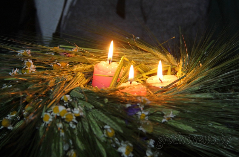 В ночь на 22 июня на Неман опустили венки памяти В ночь на 22 июня на Неман опустили венки памяти