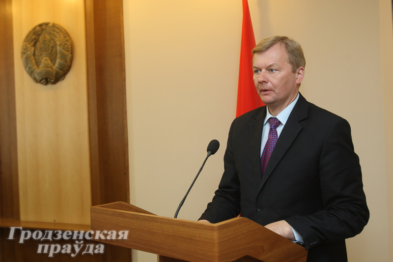 В Гродно представили помощника Президента Республики Беларусь – главного инспектора по Гродненской области Владимира Доманевского В Гродно представили помощника Президента Республики Беларусь – главного инспектора по Гродненской области Владимира Доманевского
