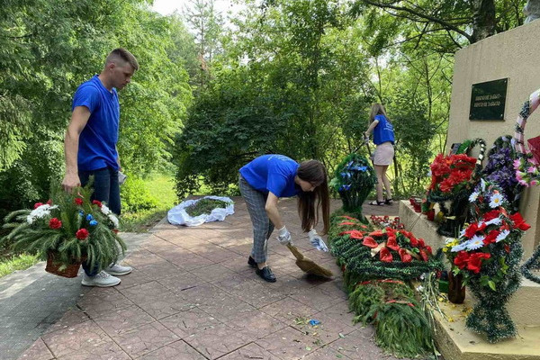 ФОТОФАКТ: Студенты ГрГУ имени Янки Купалы приняли участие в Республиканской акции #ЗаДело
