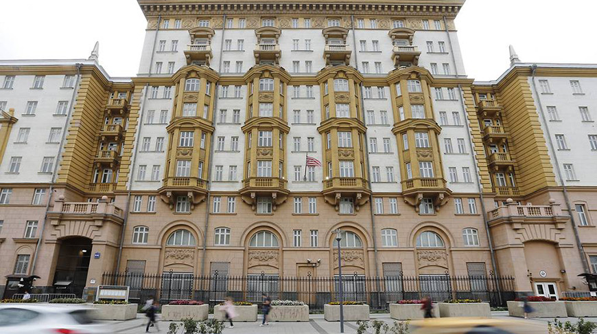 Россия высылает 10 сотрудников посольства США в Москве Россия высылает 10 сотрудников посольства США в Москве