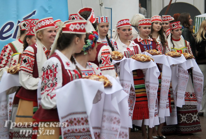 В Гродно прошел фестиваль национальных культур. Зачеты и недочеты