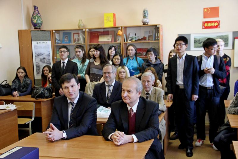 Кабинет Конфуция открылся в ГрГУ имени Янки Купалы