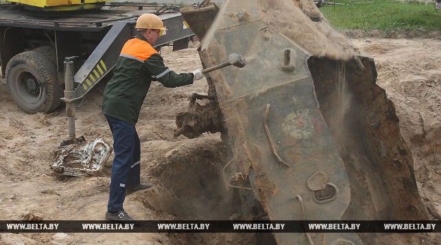 В Гродно под землей нашли бронетранспортер времен войны