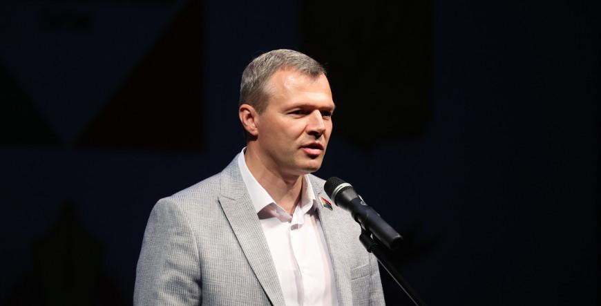 Олег Романов: гражданское общество Беларуси - единство общественных объединений и партий во благо страны Олег Романов: гражданское общество Беларуси - единство общественных объединений и партий во благо страны
