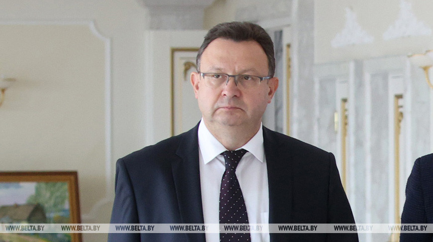 Дмитрий Пиневич будет исполнять обязанности министра здравоохранения Беларуси Дмитрий Пиневич будет исполнять обязанности министра здравоохранения Беларуси