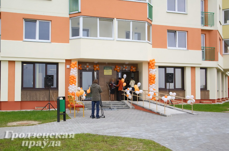 В микрорайоне Ольшанка торжественно открыли амбулаторию для детей