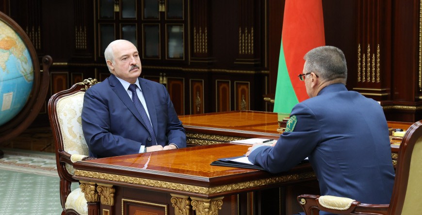Что замалчивает Запад, кто виноват в очередях и какова репутация Беларуси. Подробности доклада Александра Лукашенко по таможне Что замалчивает Запад, кто виноват в очередях и какова репутация Беларуси. Подробности доклада Александра Лукашенко по таможне