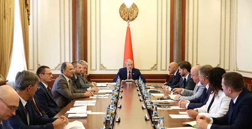 Игорь Сергеенко: в Палате представителей идет работа над 16 законопроектами Игорь Сергеенко: в Палате представителей идет работа над 16 законопроектами