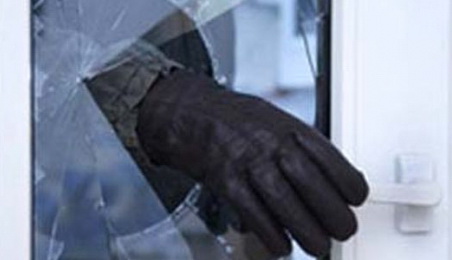 Вор дважды обокрал дом священника в Островецком районе 