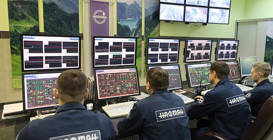 "Ознаменовал рождение белорусской нефтехимии". Александр Лукашенко поздравил "Нафтан" с 60-летием "Ознаменовал рождение белорусской нефтехимии". Александр Лукашенко поздравил "Нафтан" с 60-летием