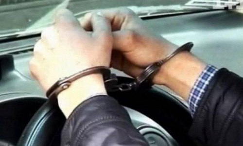 Угнал и "встретился" с забором. Мужчина выпил с приятелем и уехал на его авто Угнал и "встретился" с забором. Мужчина выпил с приятелем и уехал на его авто
