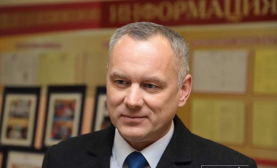 Игорь Гедич: «Шаги, которые предпринимаются и политическим истеблишментом, и дипломатами Украины, это шаги в направлении разрушения собственной государственности» Игорь Гедич: «Шаги, которые предпринимаются и политическим истеблишментом, и дипломатами Украины, это шаги в направлении разрушения собственной государственности»