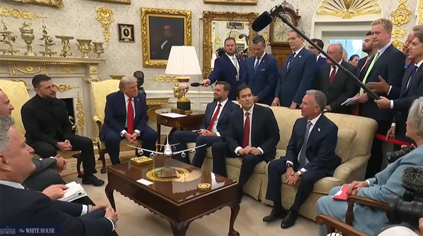 В Белом доме проходит встреча Дональда Трампа и Владимира Зеленского В Белом доме проходит встреча Дональда Трампа и Владимира Зеленского