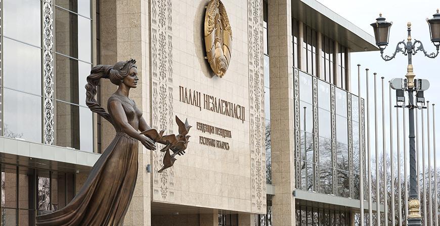 Александр Лукашенко поздравил работников печати с профессиональным праздником