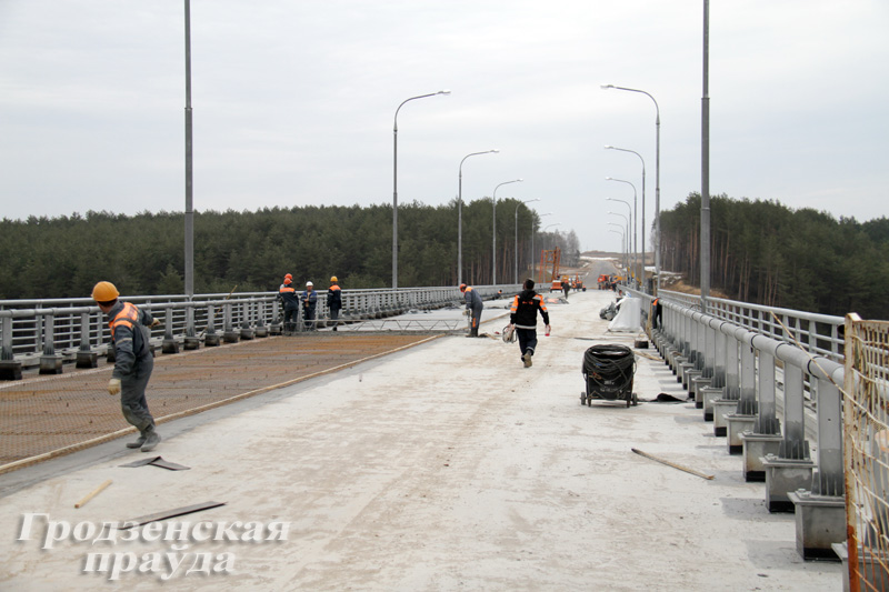 Строительство обходной дороги вокруг Гродно планируется завершить до конца мая (ФОТО) Строительство обходной дороги вокруг Гродно планируется завершить до конца мая (ФОТО)