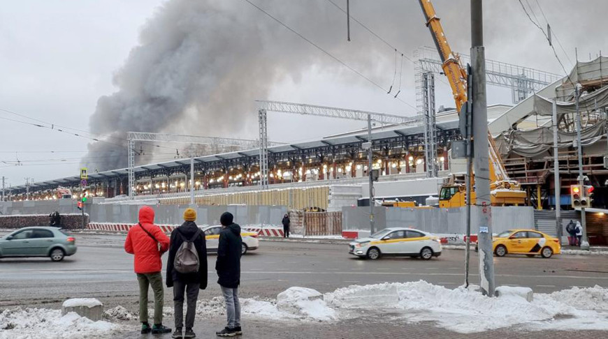 В центре Москвы загорелось складское здание В центре Москвы загорелось складское здание