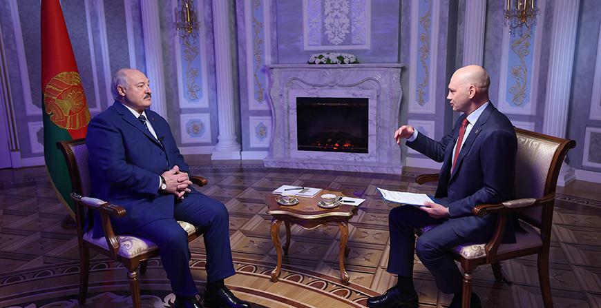 Александр Лукашенко дал интервью межгосударственной телерадиокомпании "Мир" Александр Лукашенко дал интервью межгосударственной телерадиокомпании "Мир"