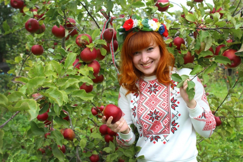 БРСМ дает старт фотоконкурсу «Сэлфі&фота з вышыванкай» БРСМ дает старт фотоконкурсу «Сэлфі&фота з вышыванкай»