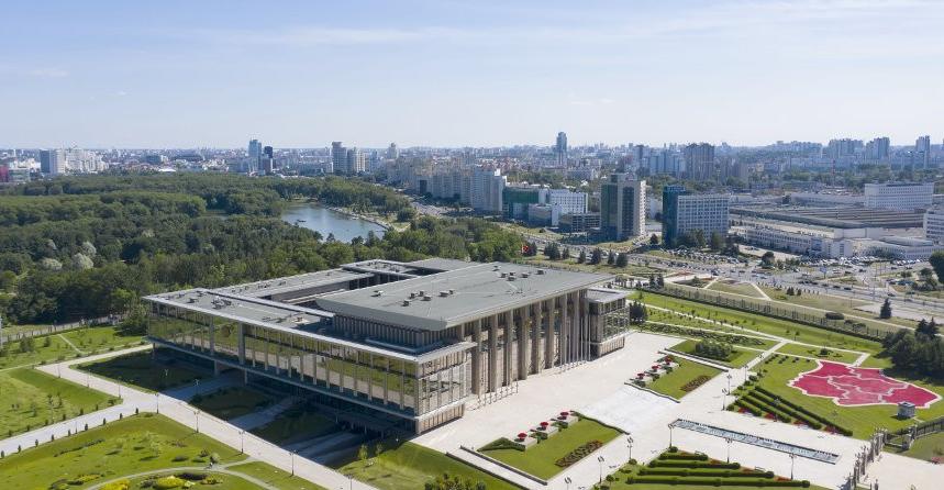 Александр Лукашенко подписал указ о награждении Геннадия Зюганова орденом Почета Александр Лукашенко подписал указ о награждении Геннадия Зюганова орденом Почета