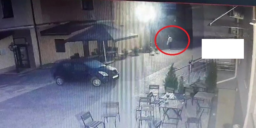 Закончил вечер происшествием. В Гродно мужчина головой разбил стекло в магазине Закончил вечер происшествием. В Гродно мужчина головой разбил стекло в магазине