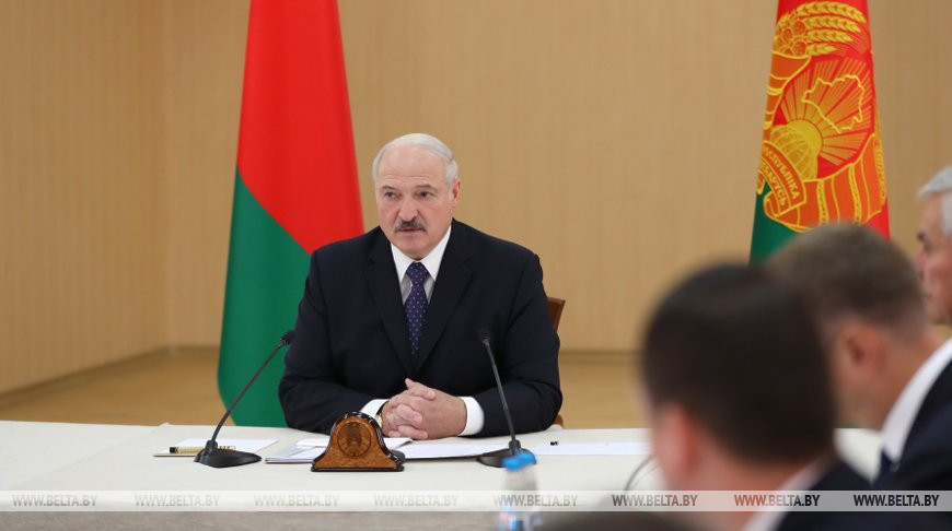 "Пока в адрес отрасли слышна критика, успокаиваться рано" - Александр Лукашенко ориентирует ЖКХ на эффективное развитие