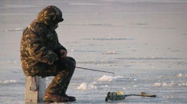 Двое провалились, спасся один. Так обернулась поездка гродненцев на зимнюю рыбалку Двое провалились, спасся один. Так обернулась поездка гродненцев на зимнюю рыбалку