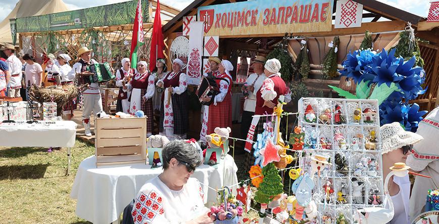 Неповторимый колорит праздника. Как в этом году отмечают "Купалье" в Александрии Неповторимый колорит праздника. Как в этом году отмечают "Купалье" в Александрии