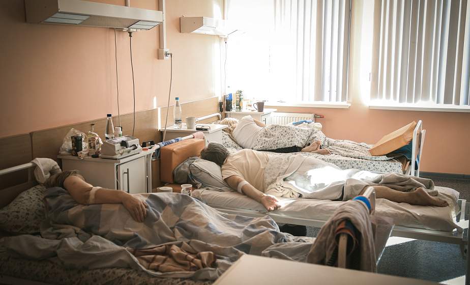 Количество лежащих в отделениях реанимации вакцинированных людей в среднем по республике составляет 0,47% Количество лежащих в отделениях реанимации вакцинированных людей в среднем по республике составляет 0,47%