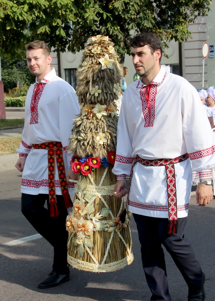 Лучший сноп из Берестовицкого района.jpg