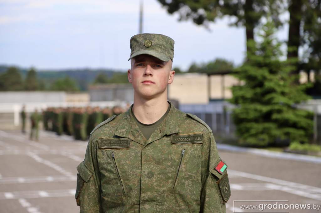 Военнослужащий.JPG