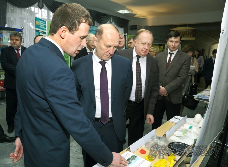 Встреча руководства области с учеными.JPG