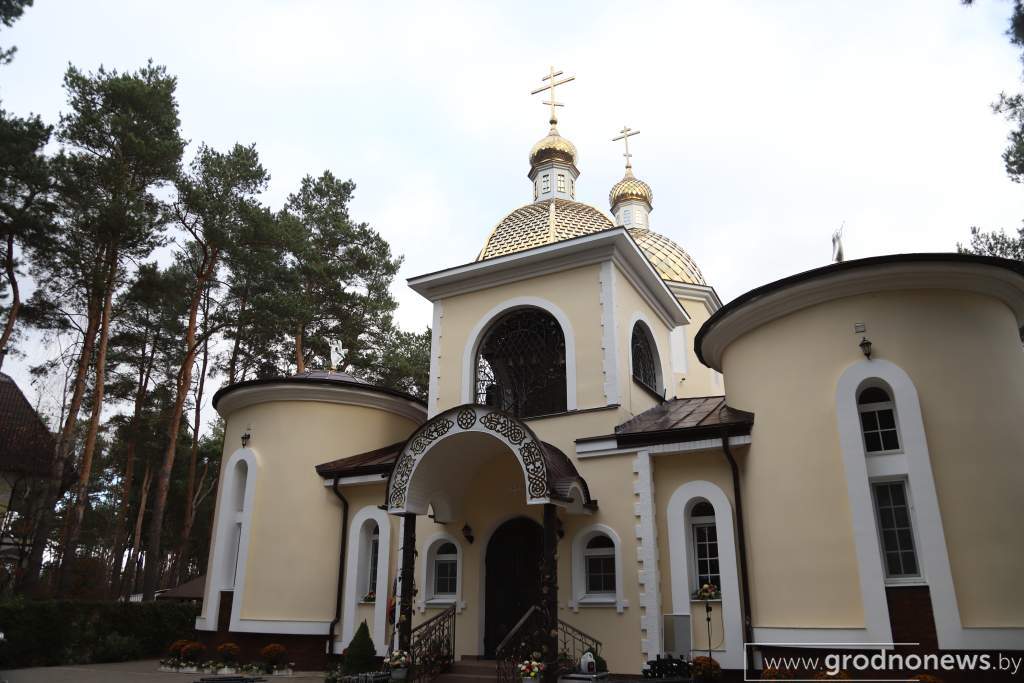 вход в главный храм.JPG